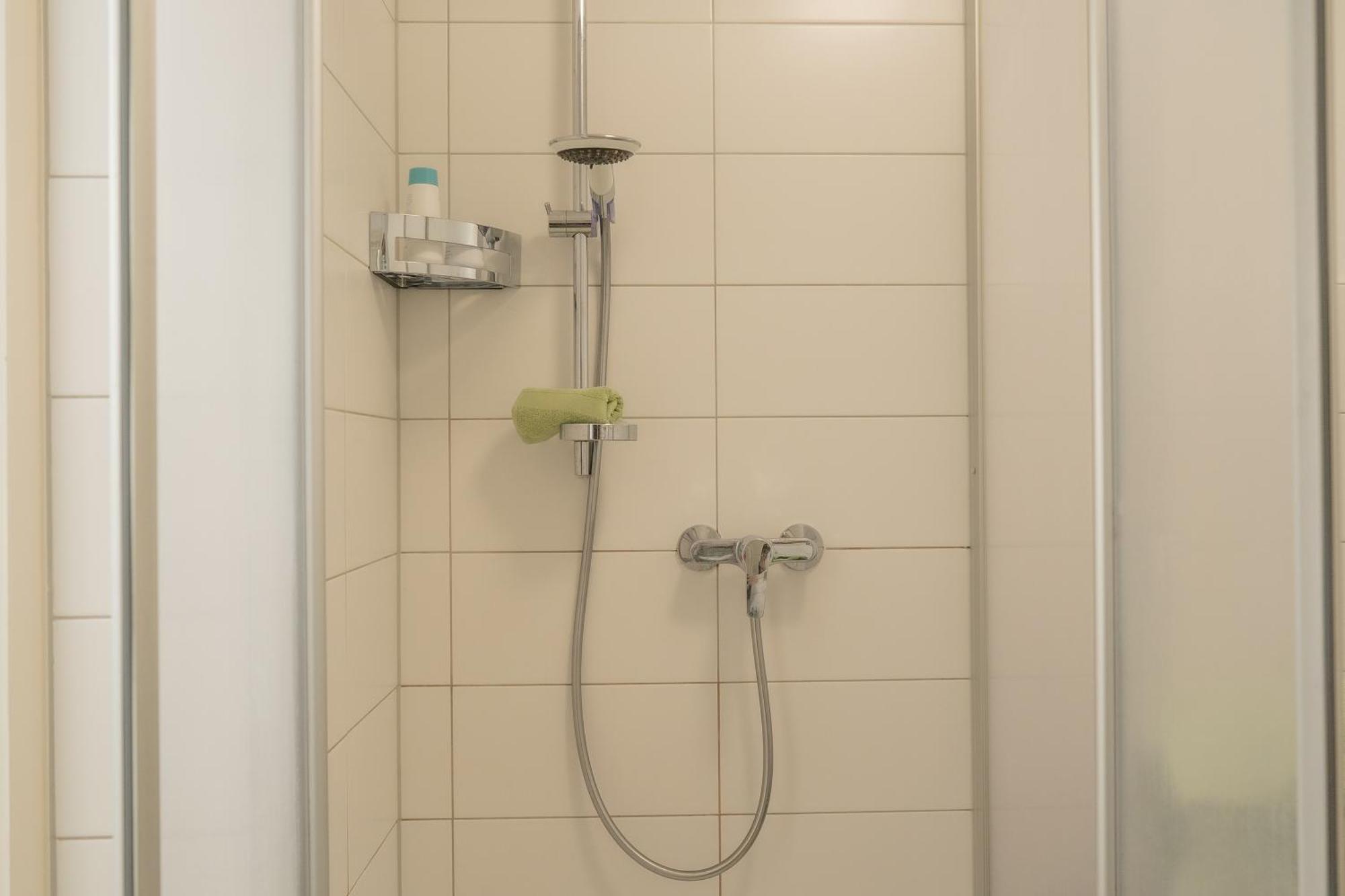 Einzigartiges Scandi Apartment - Innenstadt Mit Parkplatz, Balkon & Wlan - Perfekt Fuer Radfahrer Riedlingen Exteriör bild