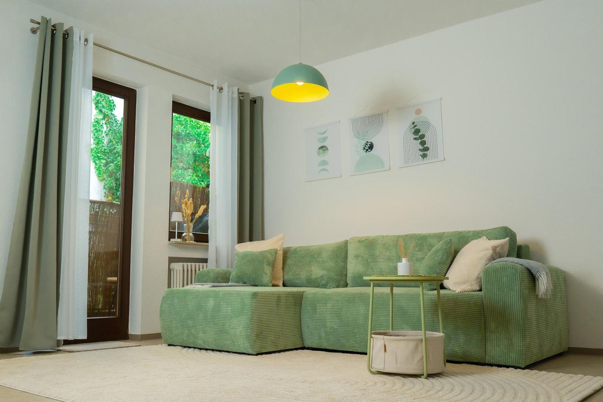 Einzigartiges Scandi Apartment - Innenstadt Mit Parkplatz, Balkon & Wlan - Perfekt Fuer Radfahrer Riedlingen Exteriör bild